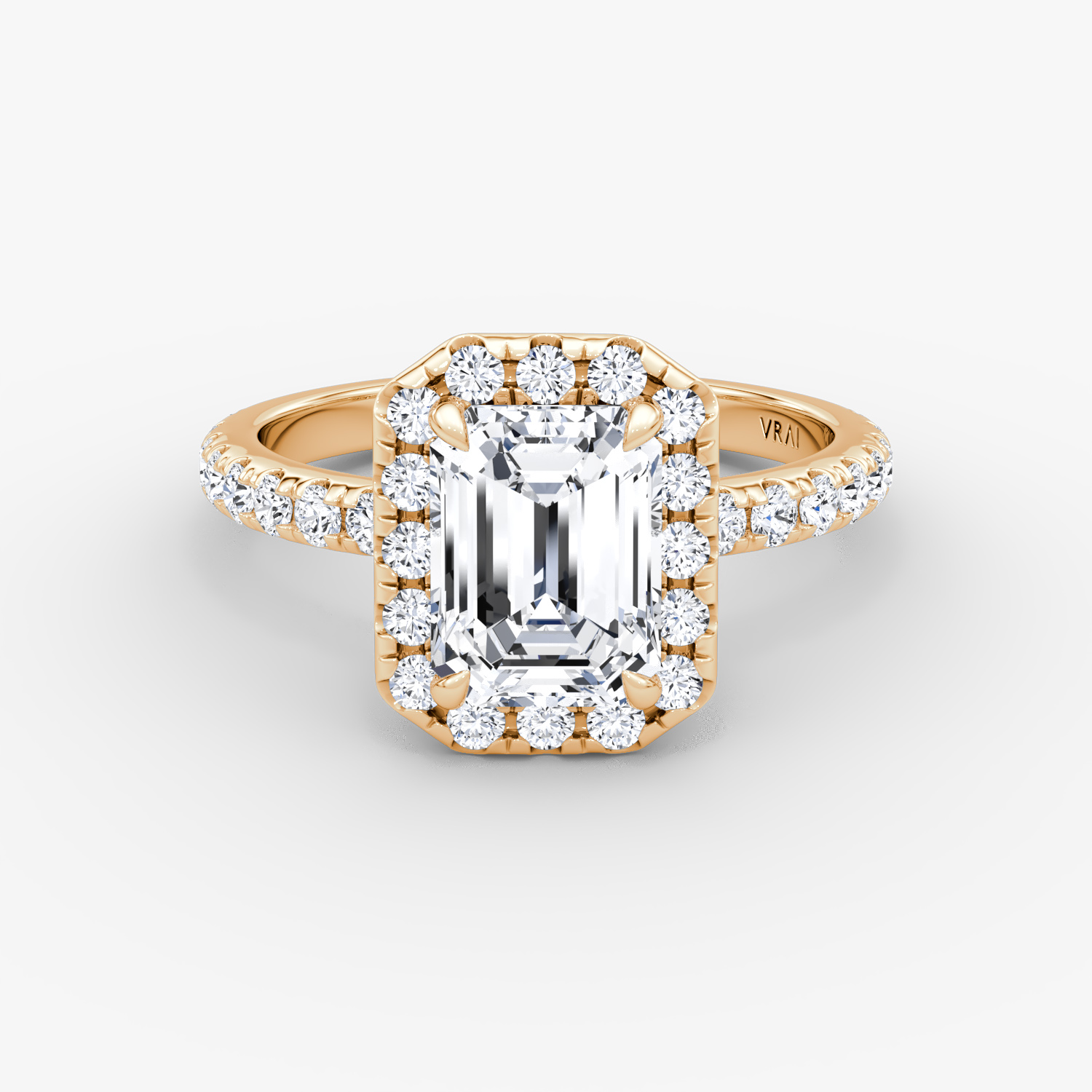 Anillo de compromiso Halo | Esmeralda | 14k | Oro rosa | bandAccent: Pavé | haloSize: large | diamondOrientation: vertical | caratWeight: other