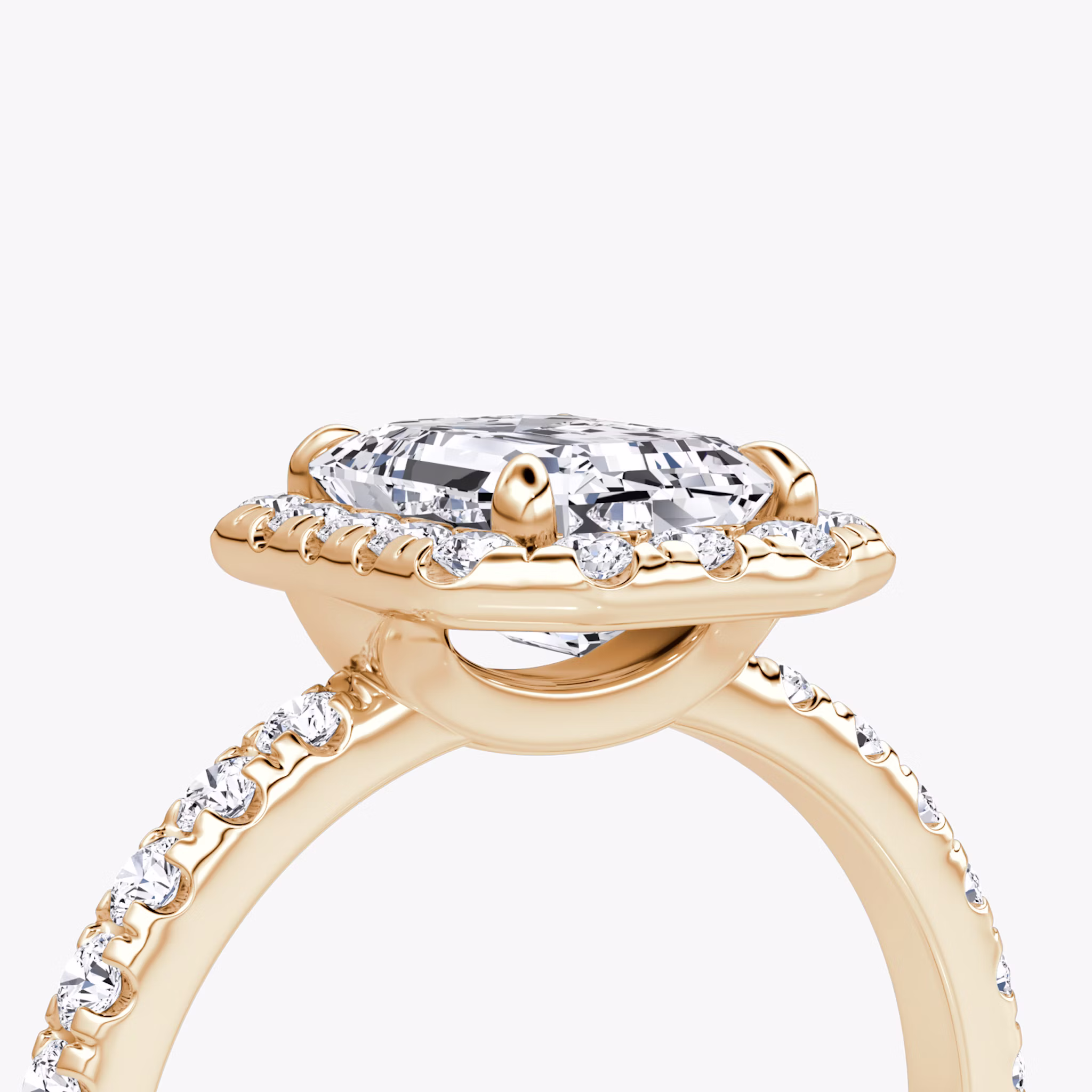 Anillo de compromiso Halo | Esmeralda | 14k | Oro rosa | bandAccent: Pavé | haloSize: large | diamondOrientation: vertical | caratWeight: other