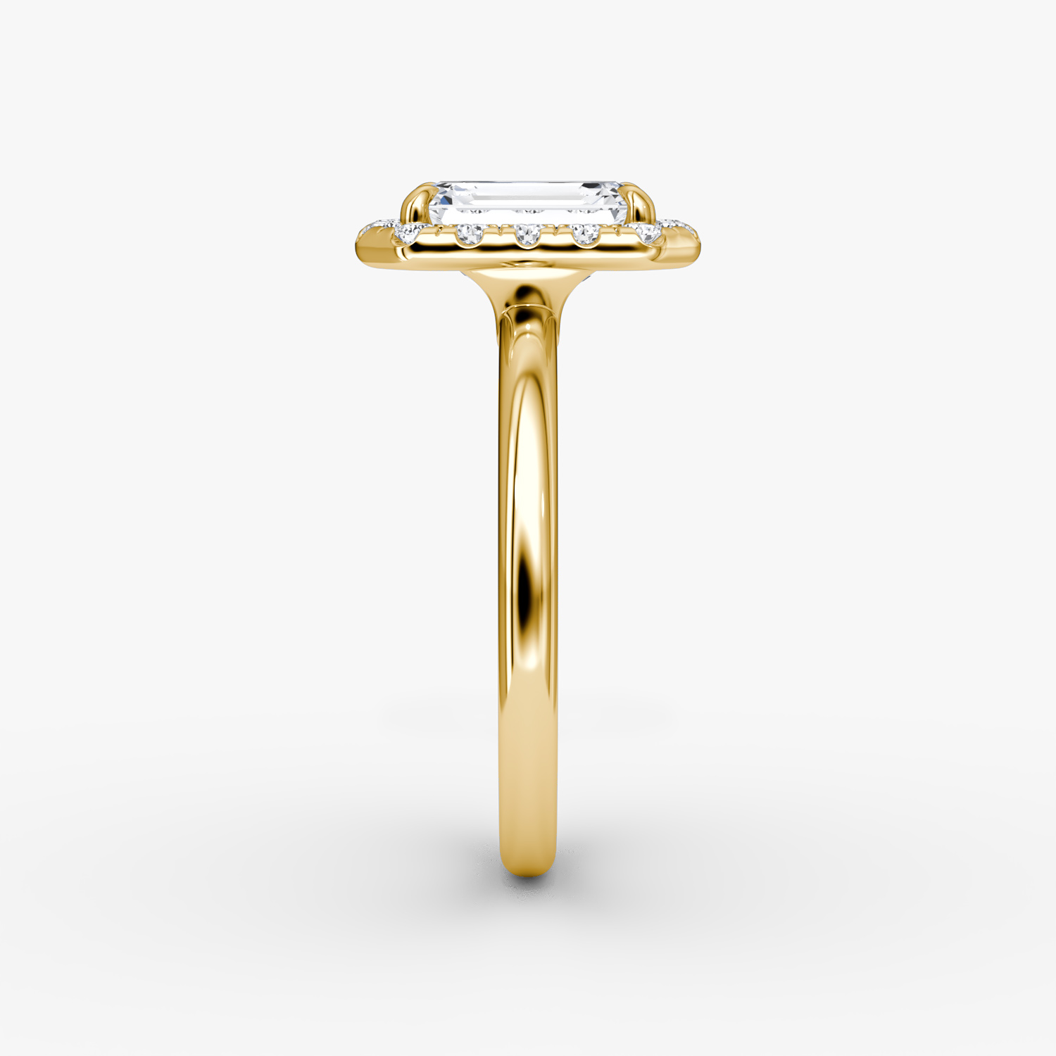 Halo | Emerald | 18k | Gelbgold | bandAccent: Ohne Pavé-Besatz | haloSize: large | diamondOrientation: vertical | caratWeight: other