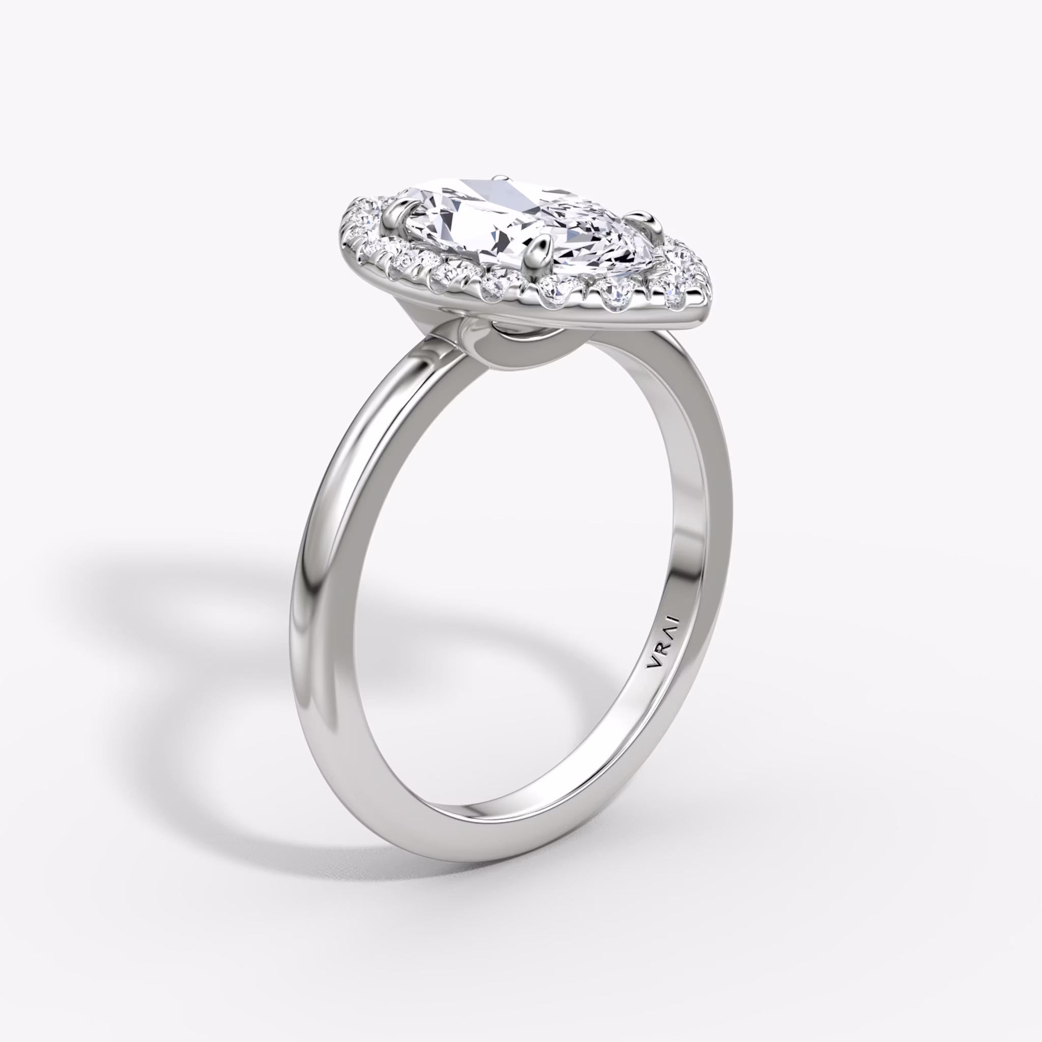 Halo | Marquise | 18k | Weißgold | bandAccent: Ohne Pavé-Besatz | haloSize: large | diamondOrientation: vertical | caratWeight: other