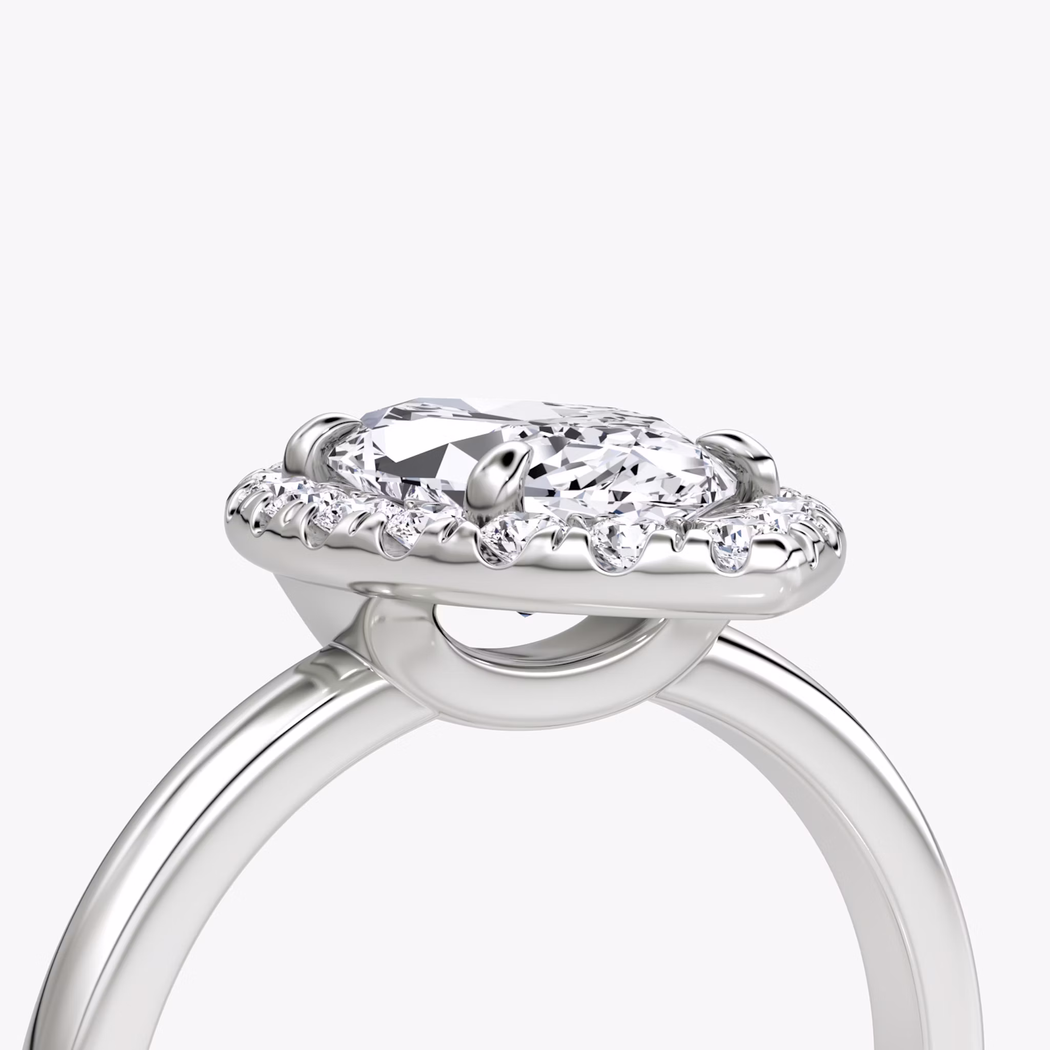 Halo | Marquise | 18k | Weißgold | bandAccent: Ohne Pavé-Besatz | haloSize: large | diamondOrientation: vertical | caratWeight: other