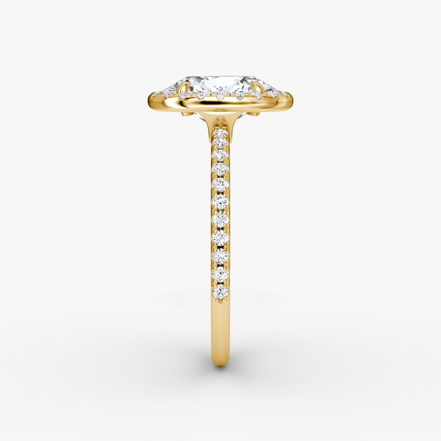 The Halo | Oval | 18k | Yellow Gold | bandAccent: Pavé | haloSize: original | diamondOrientation: vertical | caratWeight: other