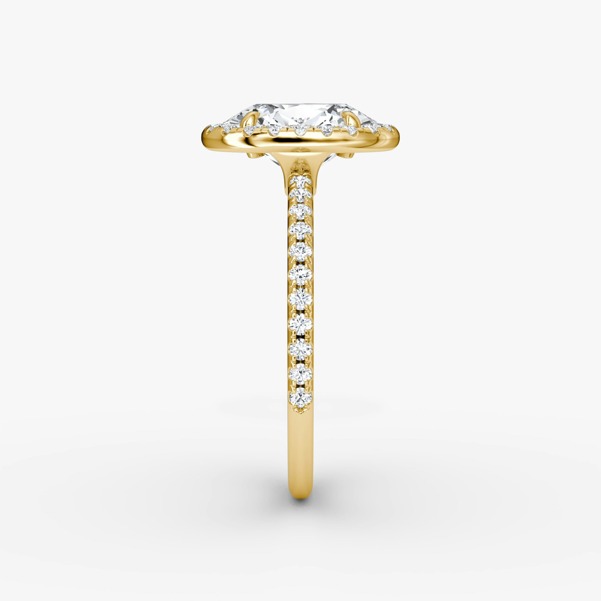 The Halo | Oval | 18k | Yellow Gold | bandAccent: Pavé | haloSize: original | diamondOrientation: vertical | caratWeight: other