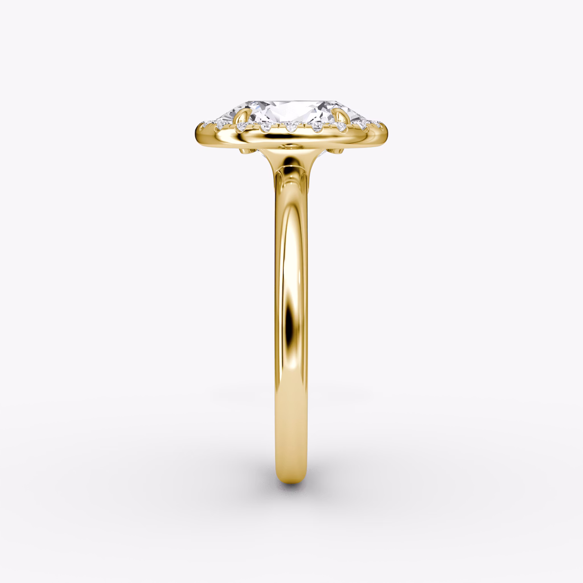 Halo | Oval | 18k | Gelbgold | bandAccent: Ohne Pavé-Besatz | haloSize: original | diamondOrientation: vertical | caratWeight: other