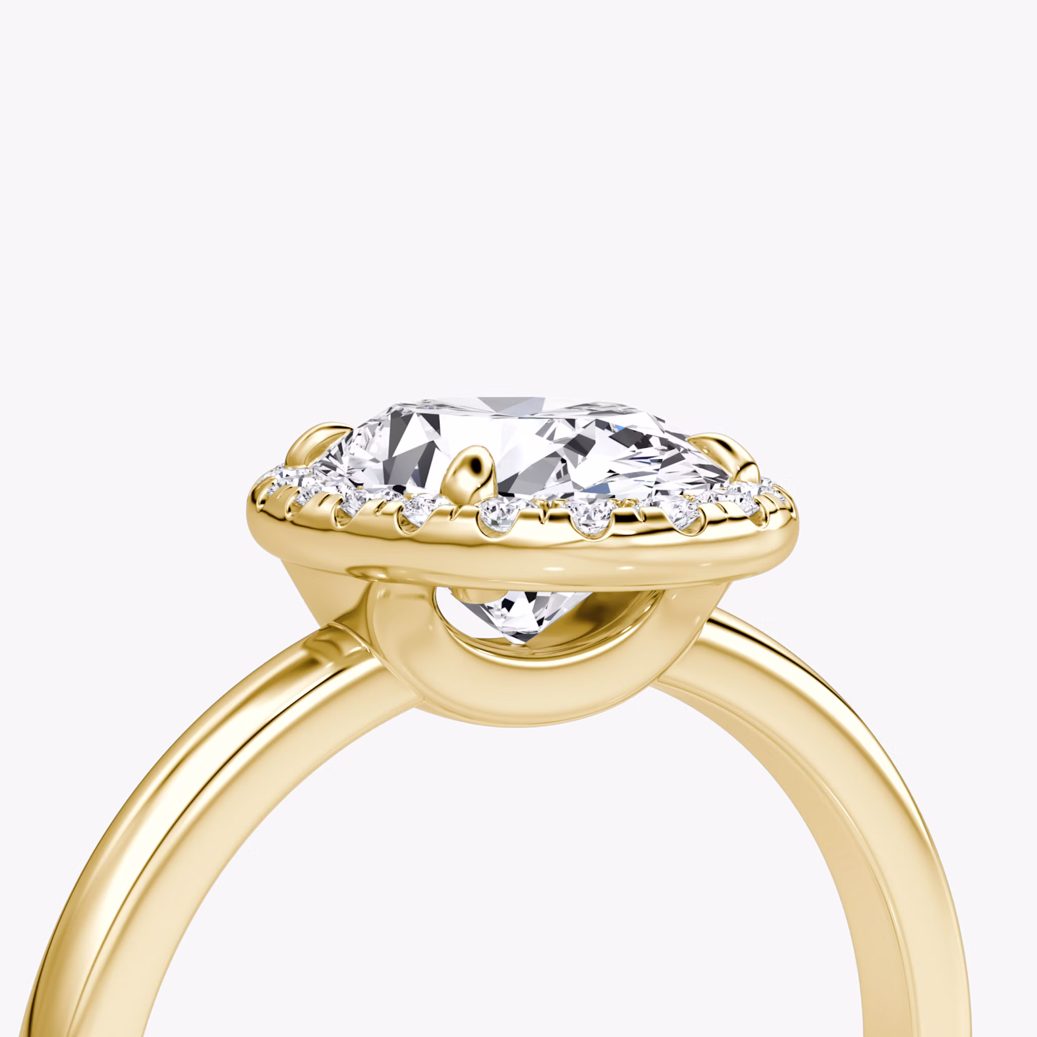 Halo | Oval | 18k | Gelbgold | bandAccent: Ohne Pavé-Besatz | haloSize: original | diamondOrientation: vertical | caratWeight: other