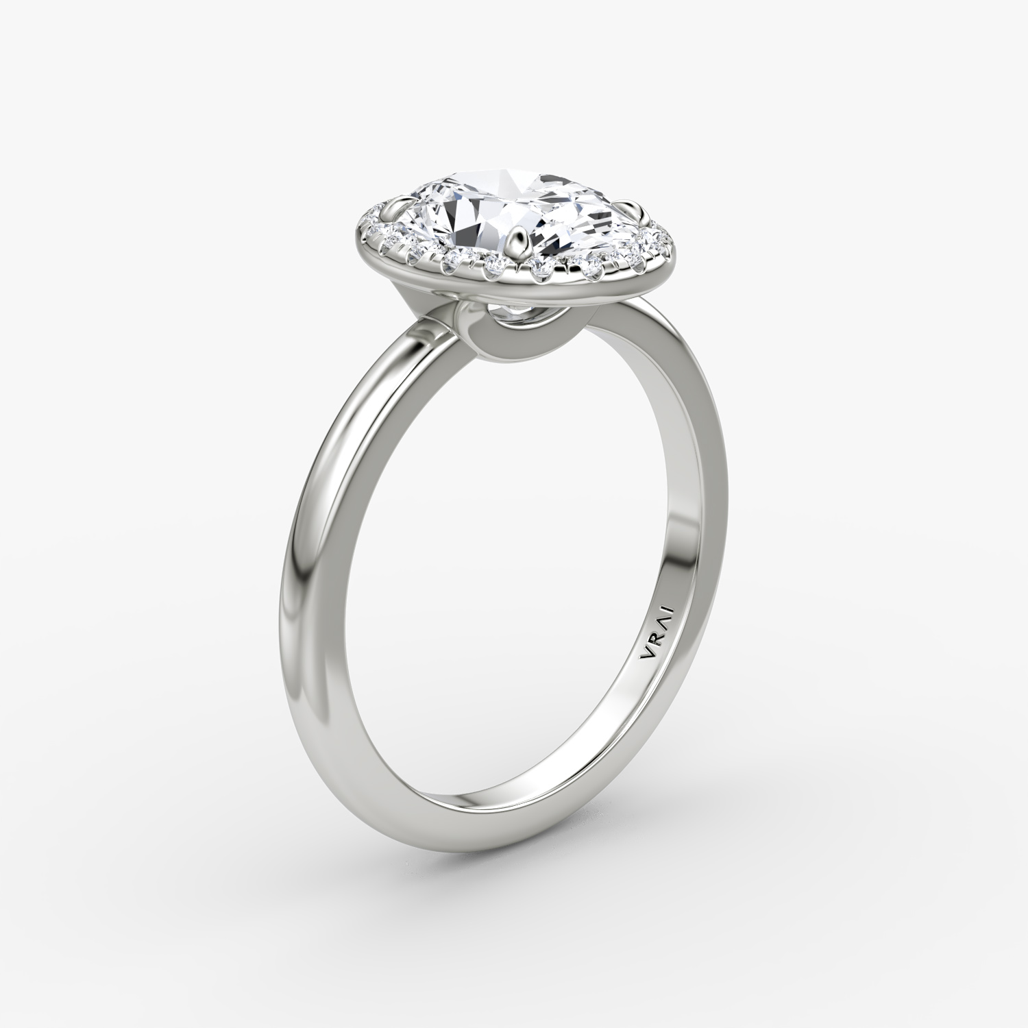 The Halo | Oval | Platinum | bandAccent: Plain | haloSize: original | diamondOrientation: vertical | caratWeight: other