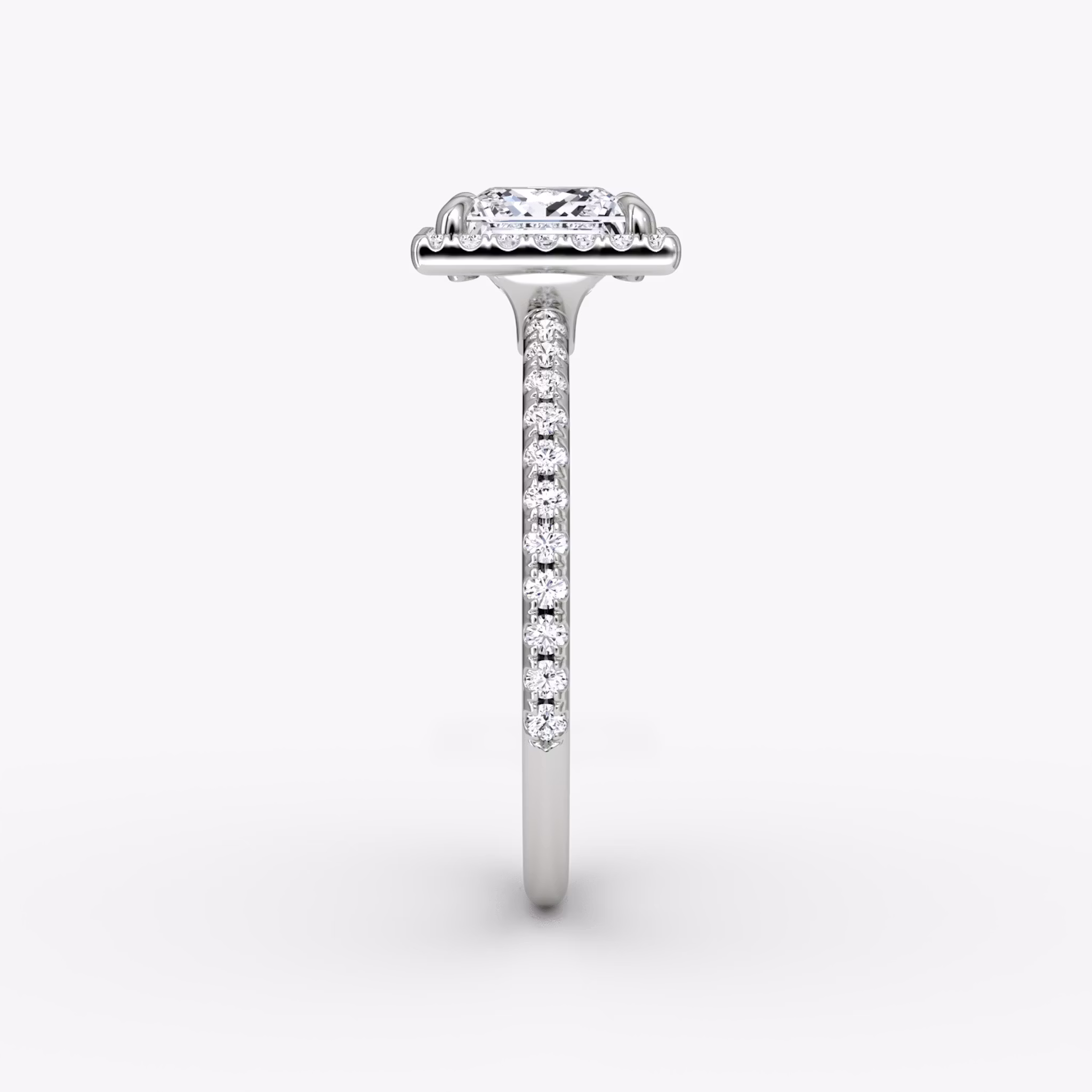 Halo | Princess | Platin | bandAccent: Mit Pavé-Besatz | haloSize: original | diamondOrientation: vertical | caratWeight: other