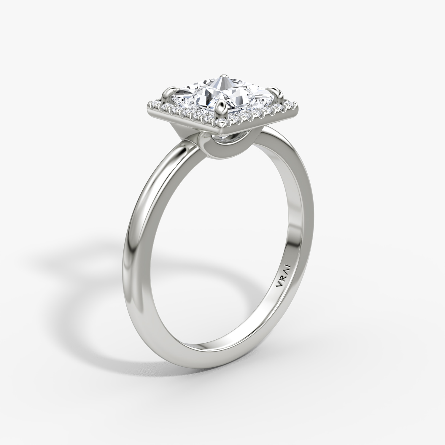Halo | Princess | Platin | bandAccent: Ohne Pavé-Besatz | haloSize: original | diamondOrientation: vertical | caratWeight: other