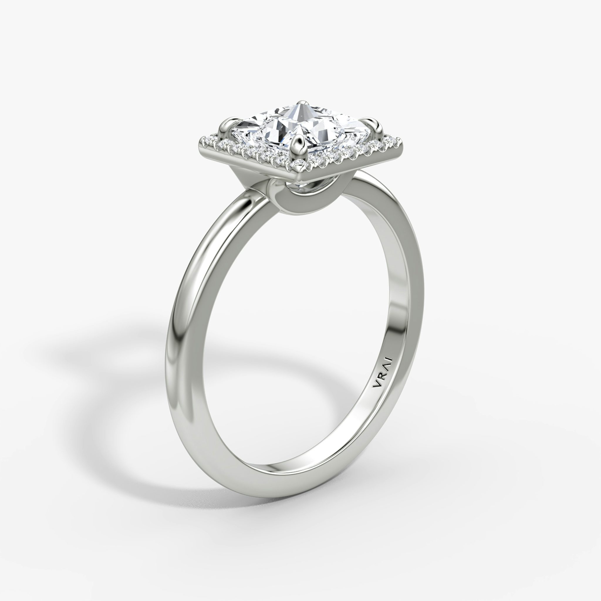 Halo | Princess | Platin | bandAccent: Ohne Pavé-Besatz | haloSize: original | diamondOrientation: vertical | caratWeight: other