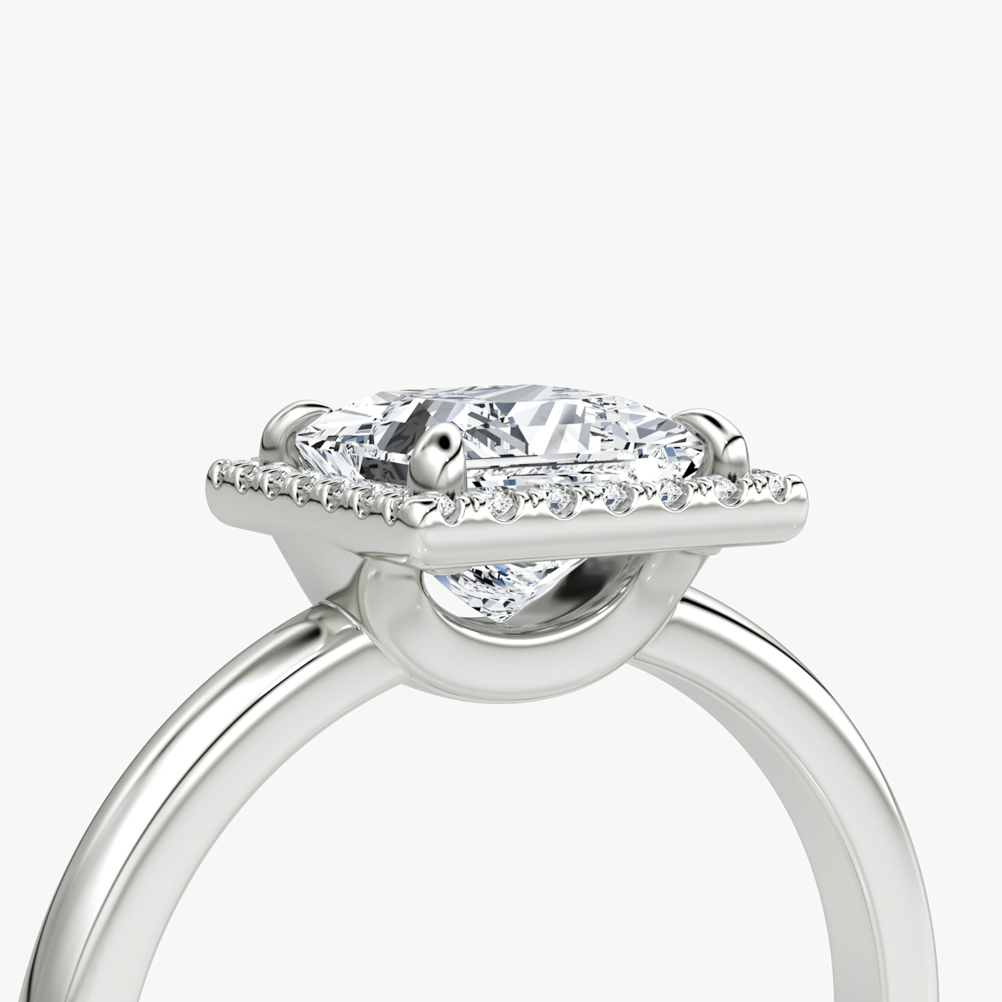 Halo | Princess | Platin | bandAccent: Ohne Pavé-Besatz | haloSize: original | diamondOrientation: vertical | caratWeight: other