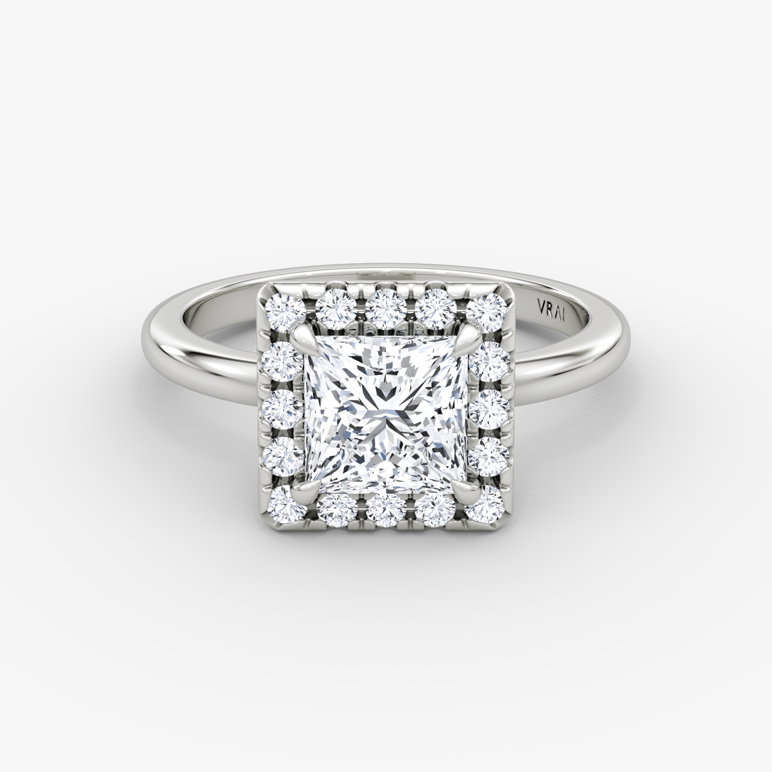 Halo | Princess | Platin | bandAccent: Ohne Pavé-Besatz | haloSize: large | diamondOrientation: vertical | caratWeight: other
