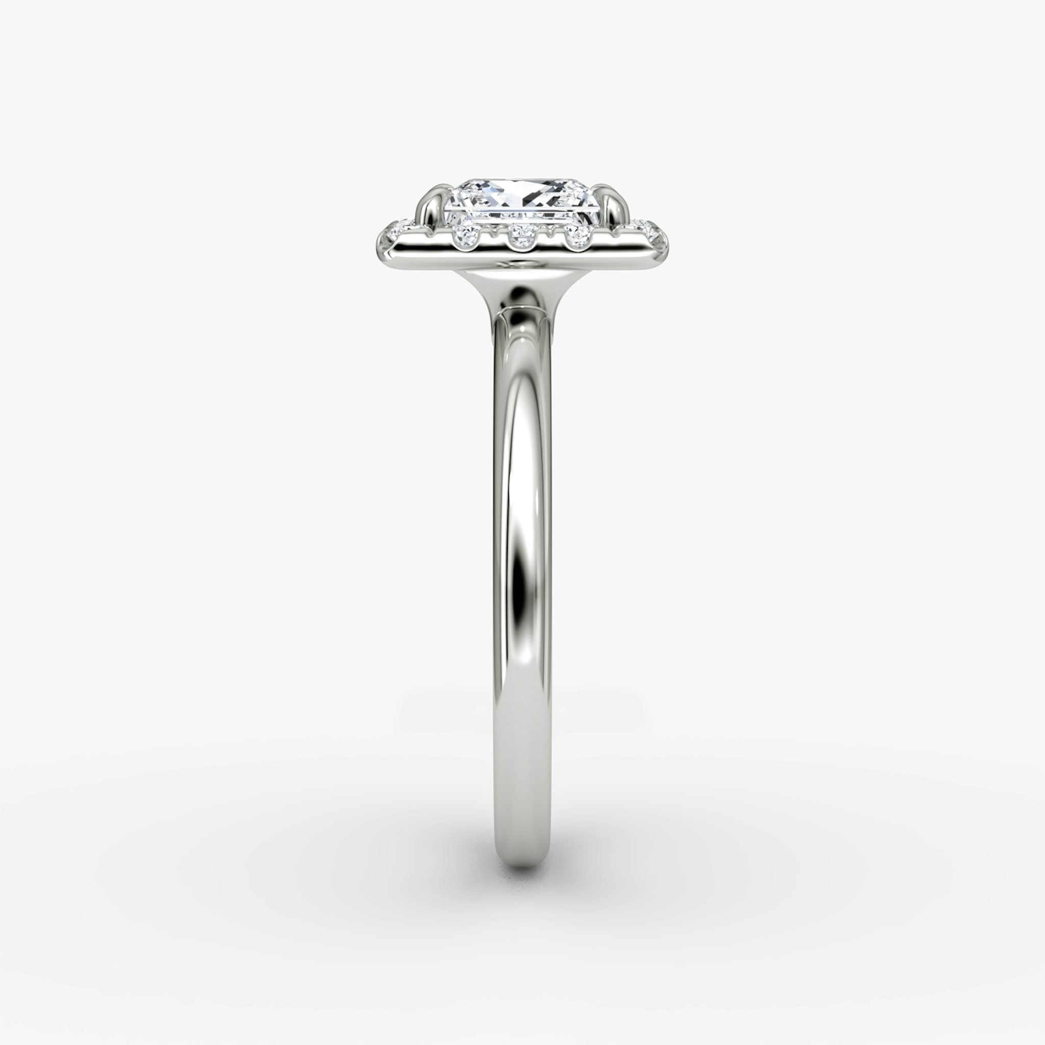 Halo | Princess | Platin | bandAccent: Ohne Pavé-Besatz | haloSize: large | diamondOrientation: vertical | caratWeight: other