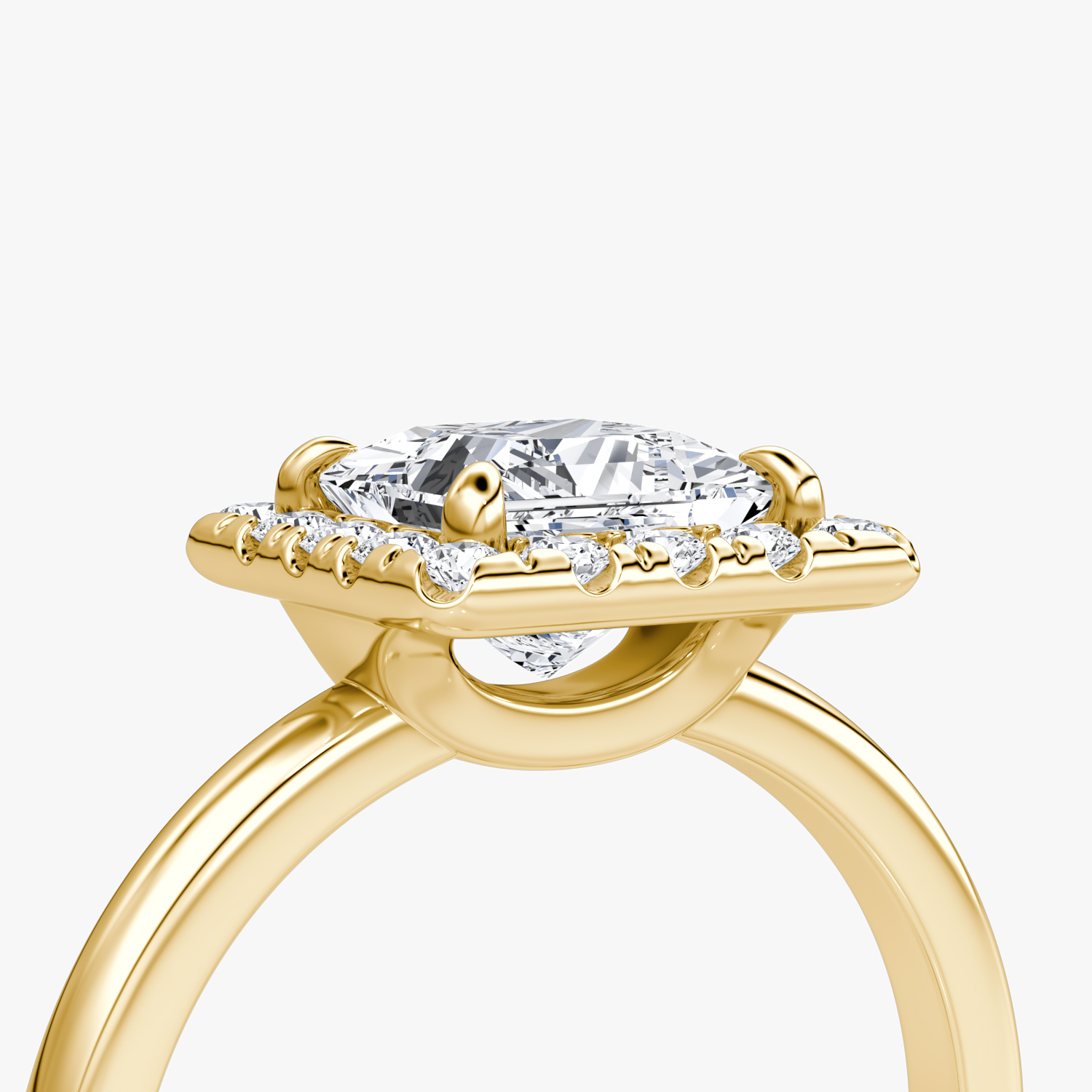 Anillo de compromiso Halo | Princesa | 18k | Oro amarillo | bandAccent: Simple | haloSize: large | diamondOrientation: vertical | caratWeight: other