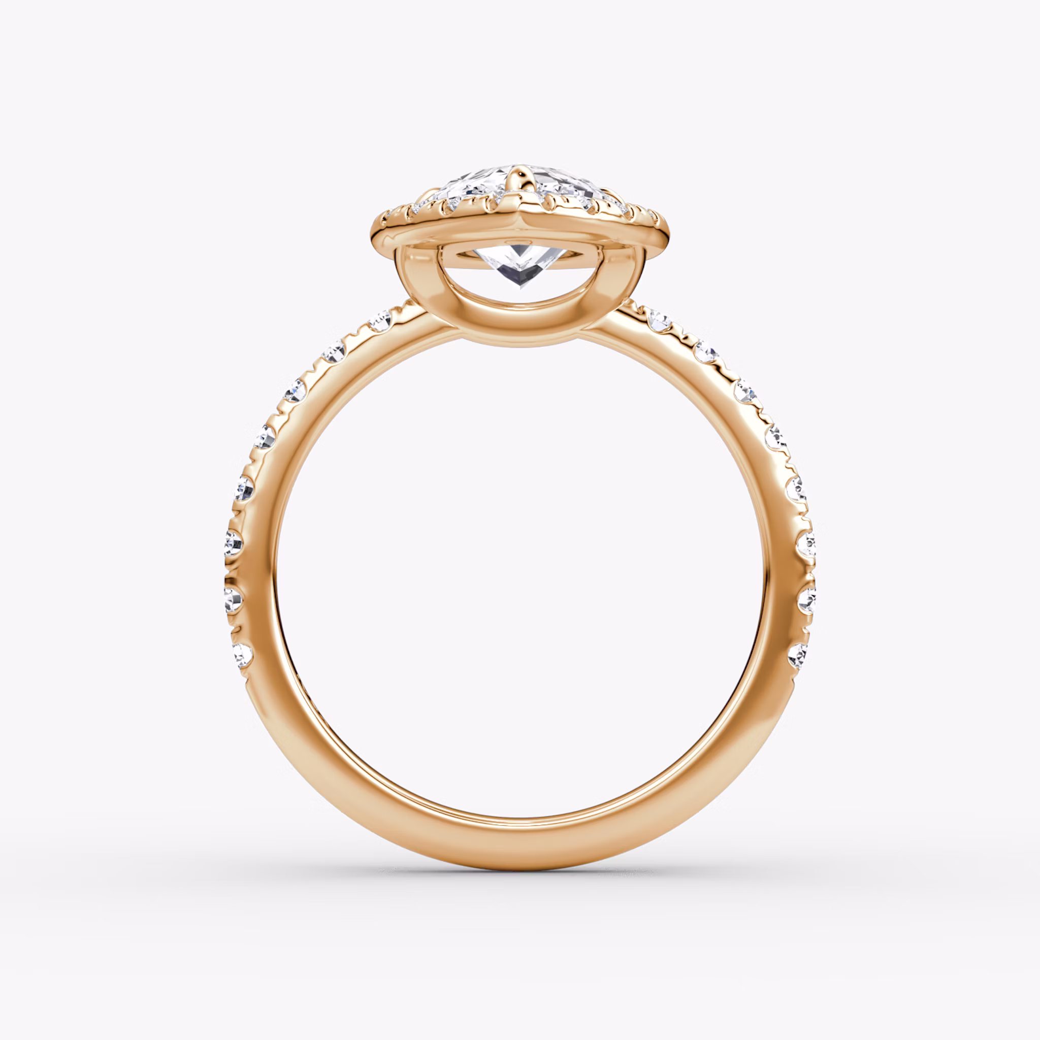 Anillo de compromiso Halo | Pera | 14k | Oro rosa | bandAccent: Pavé | haloSize: large | diamondOrientation: vertical | caratWeight: other
