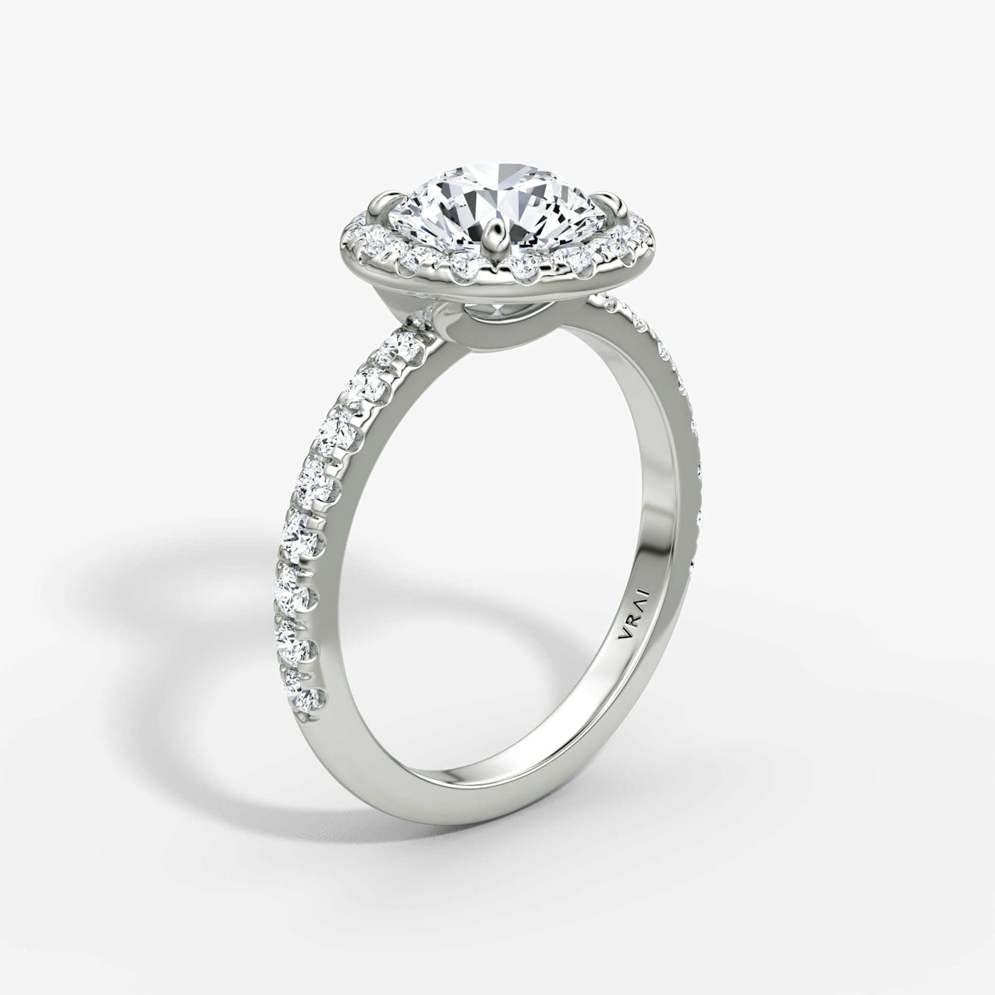 Anillo de compromiso Halo | Brillante | 18k | Oro blanco | bandAccent: Pavé | caratWeight: 1.0ct | haloSize: large | diamondOrientation: vertical