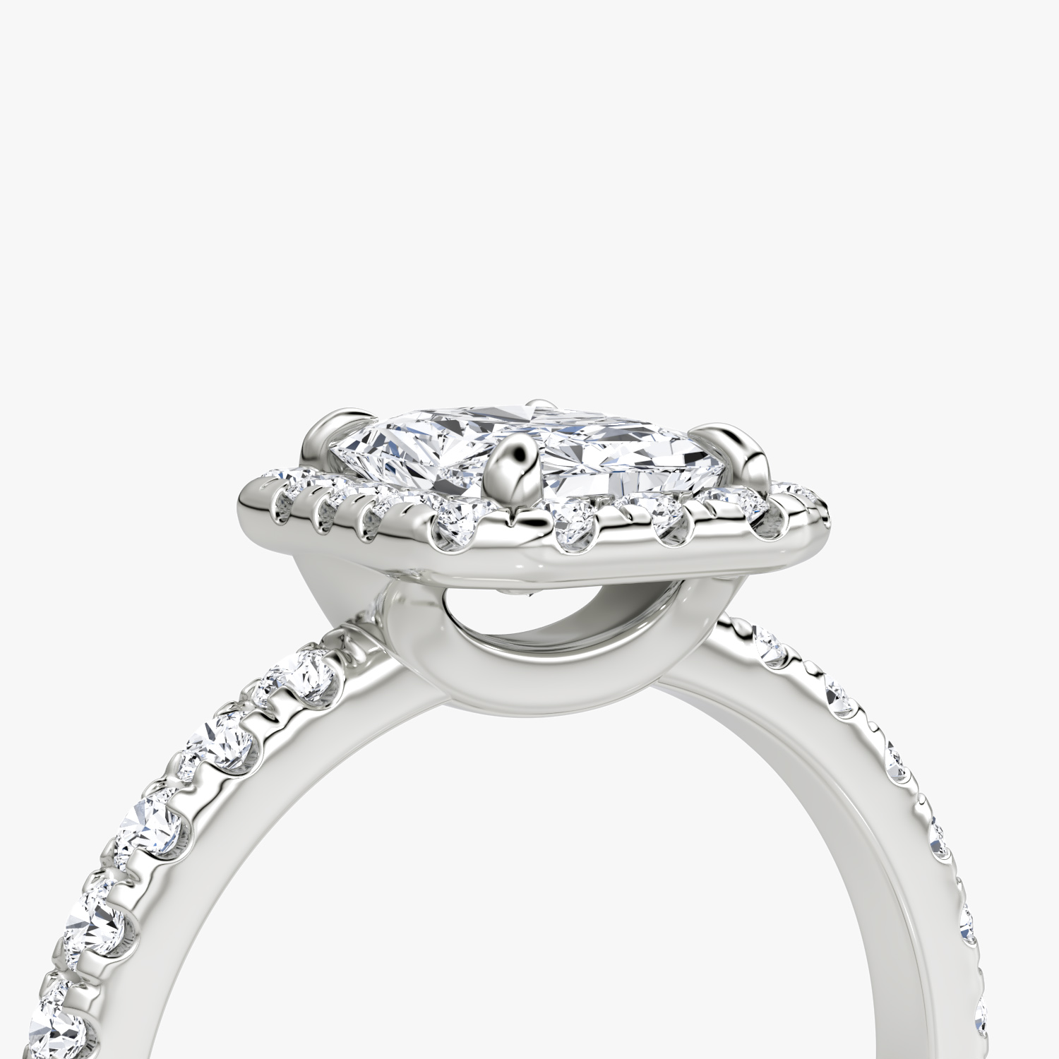 Halo | Radiant | Platin | bandAccent: Mit Pavé-Besatz | haloSize: large | diamondOrientation: vertical | caratWeight: other