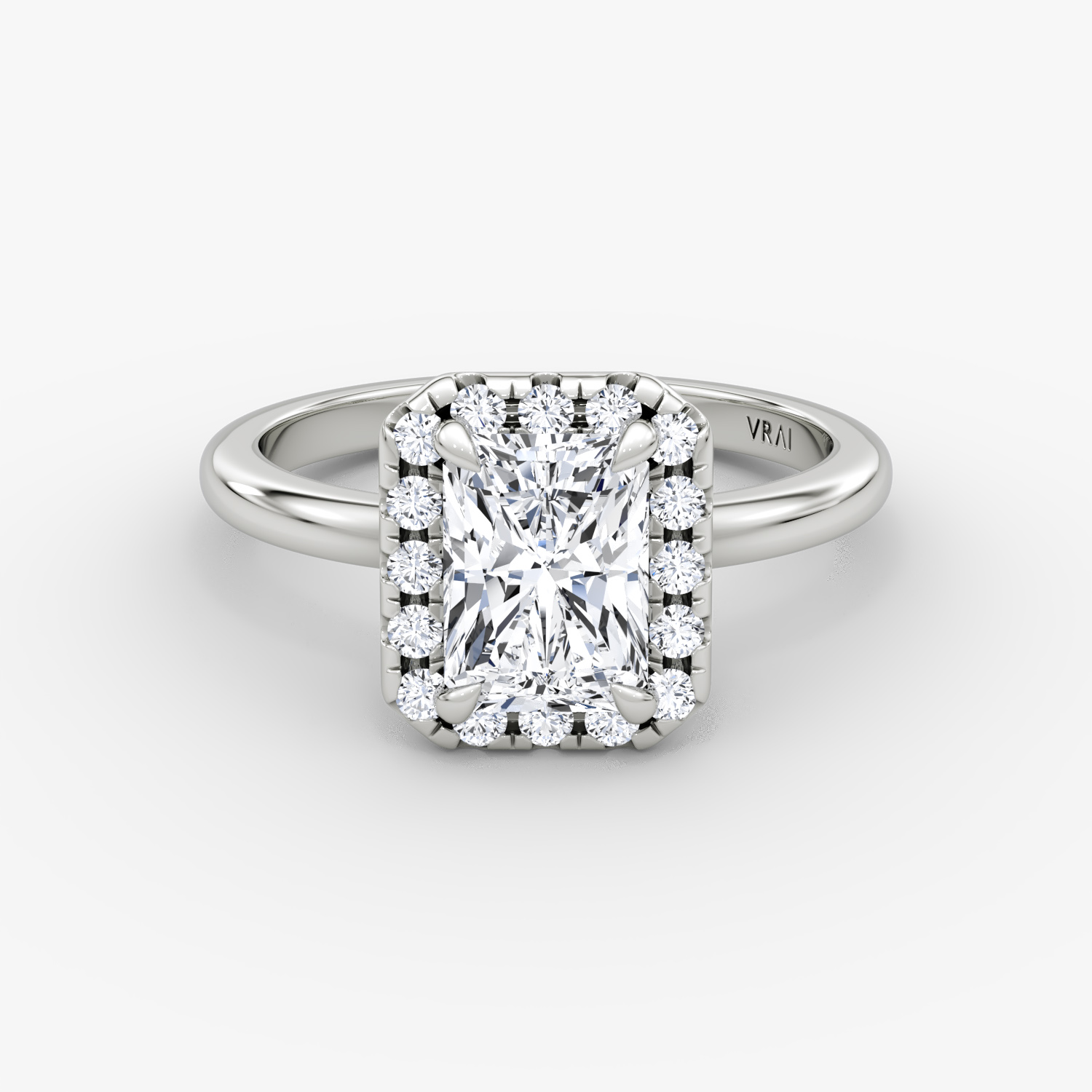 The Halo | Radiant | 18k | White Gold | bandAccent: Plain | haloSize: large | diamondOrientation: vertical | caratWeight: other