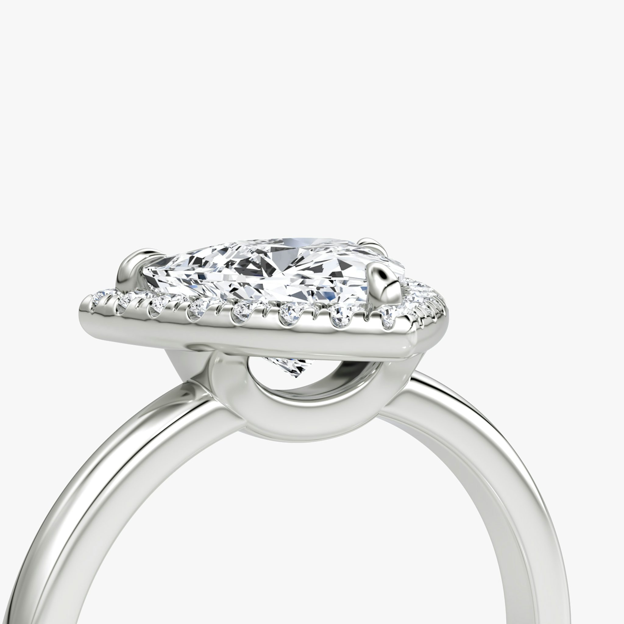 Halo | Trillant | Platin | bandAccent: Ohne Pavé-Besatz | haloSize: original | diamondOrientation: vertical | caratWeight: other