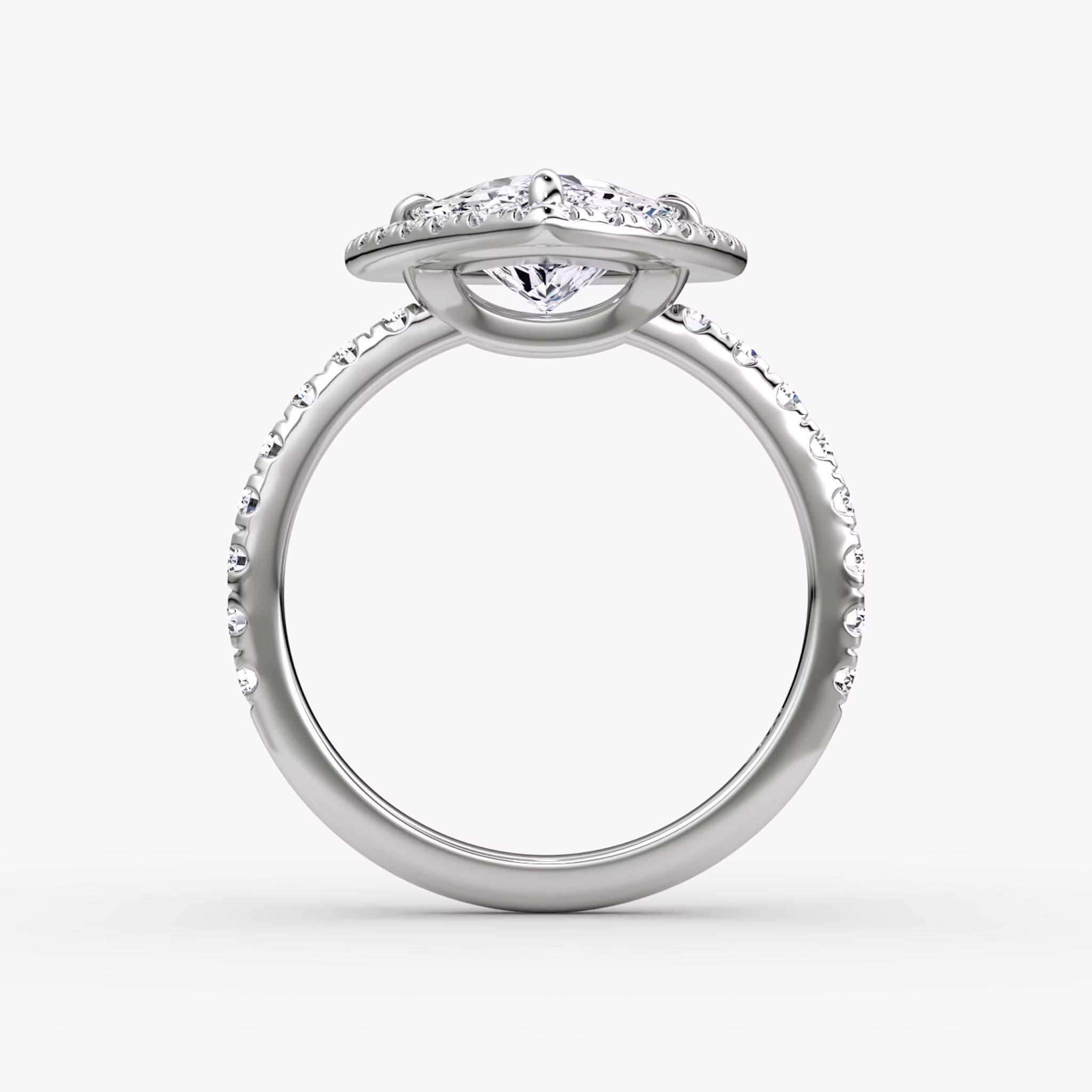 Halo | Trillant | Platin | bandAccent: Mit Pavé-Besatz | haloSize: large | diamondOrientation: vertical | caratWeight: other
