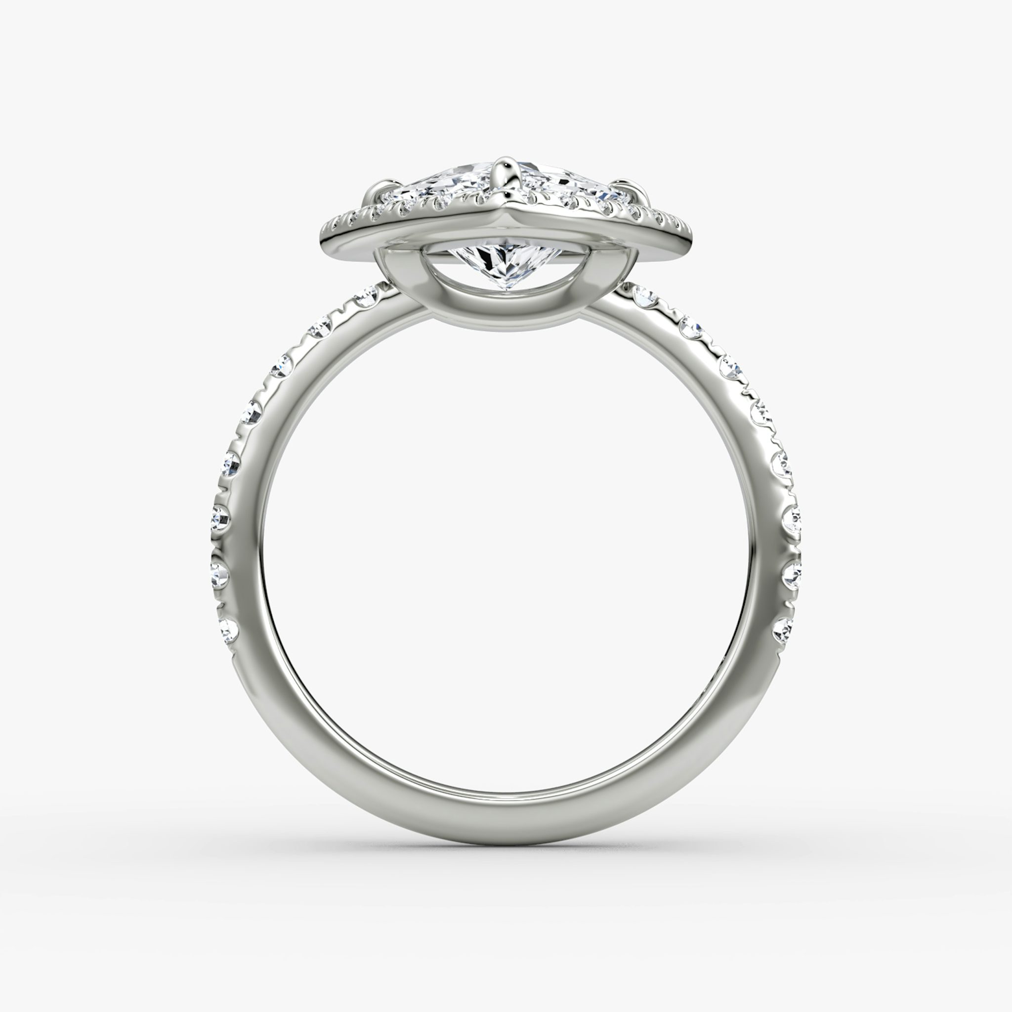 Halo | Trillant | Platin | bandAccent: Mit Pavé-Besatz | haloSize: large | diamondOrientation: vertical | caratWeight: other