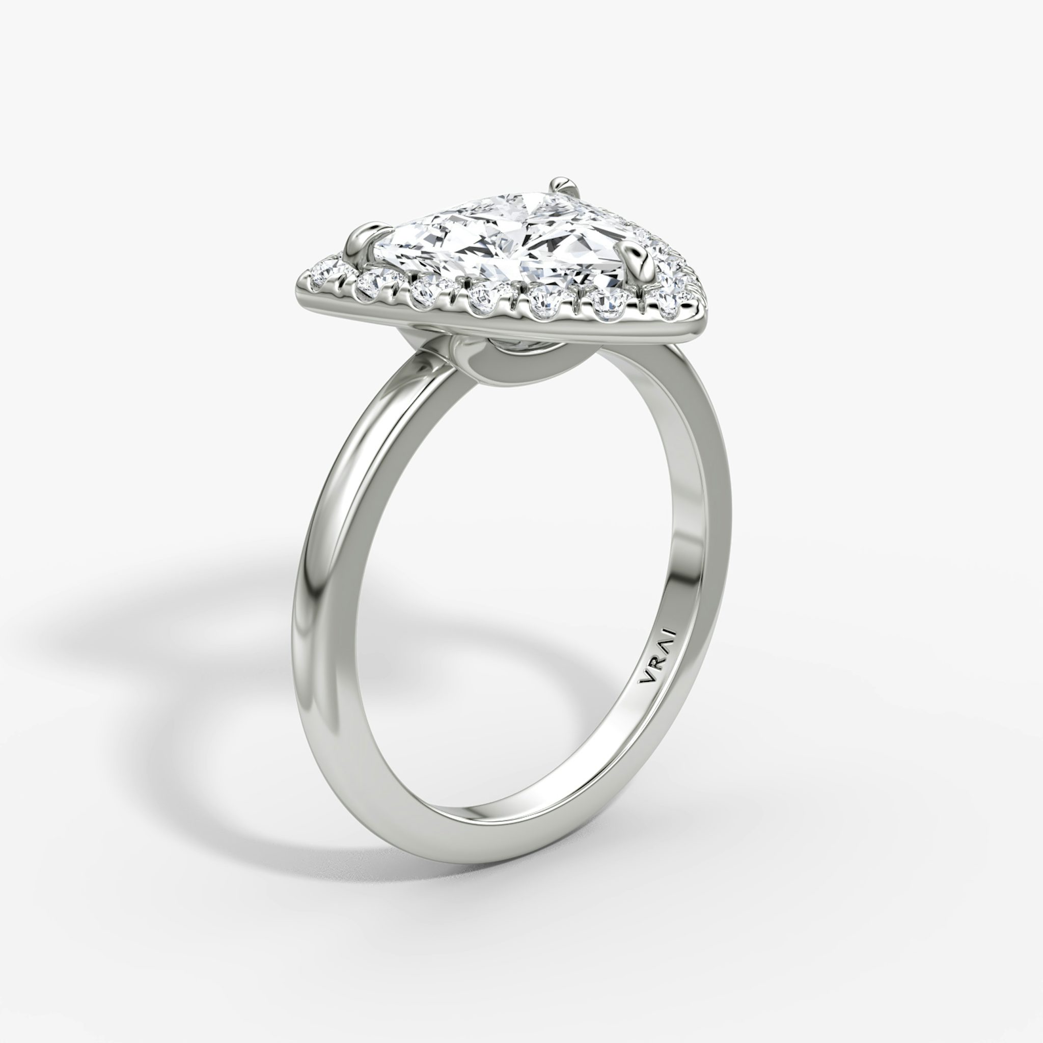 The Halo | Trillion | 18k | White Gold | bandAccent: Plain | haloSize: large | diamondOrientation: vertical | caratWeight: other