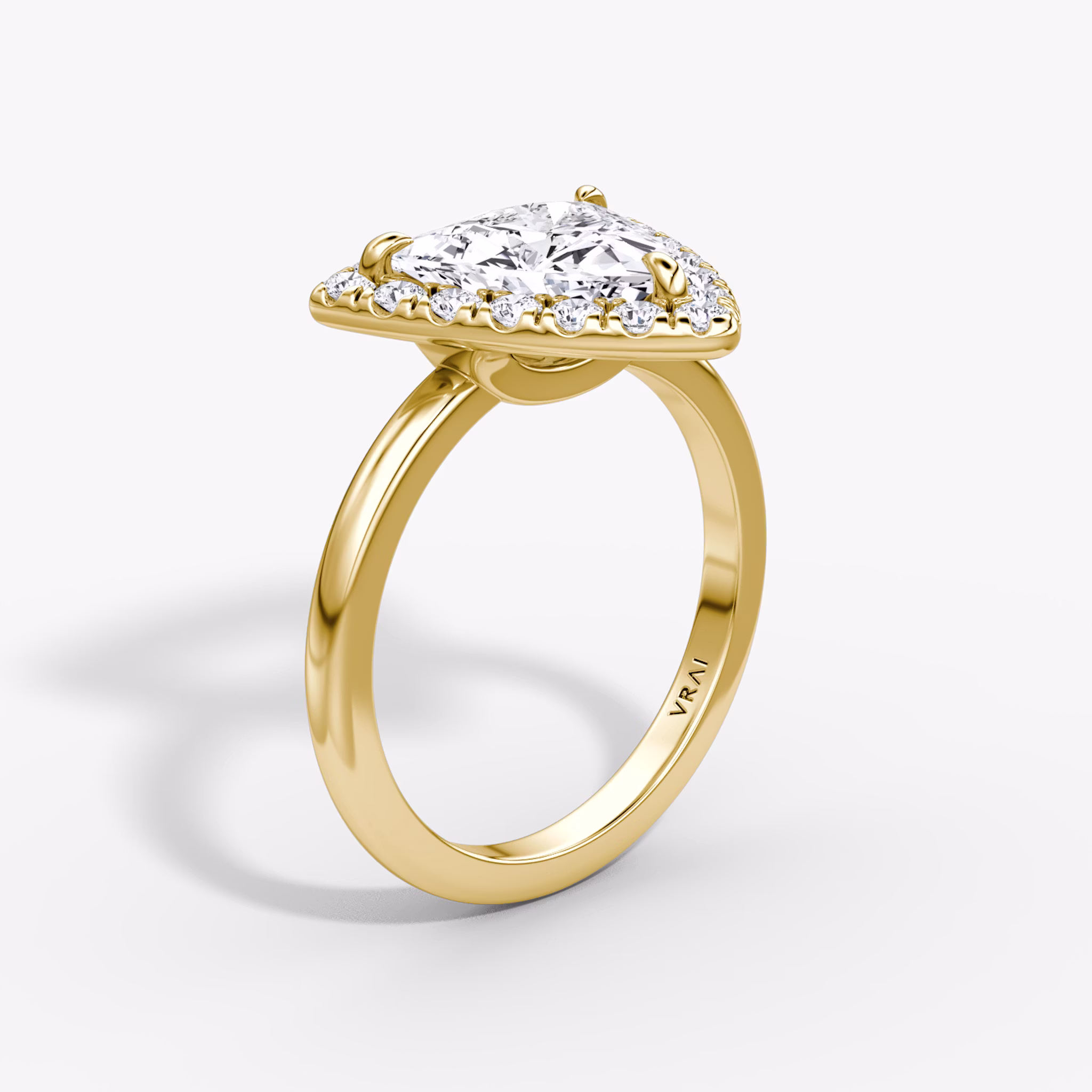 The Halo | Trillion | 18k | Yellow Gold | bandAccent: Plain | haloSize: large | diamondOrientation: vertical | caratWeight: other